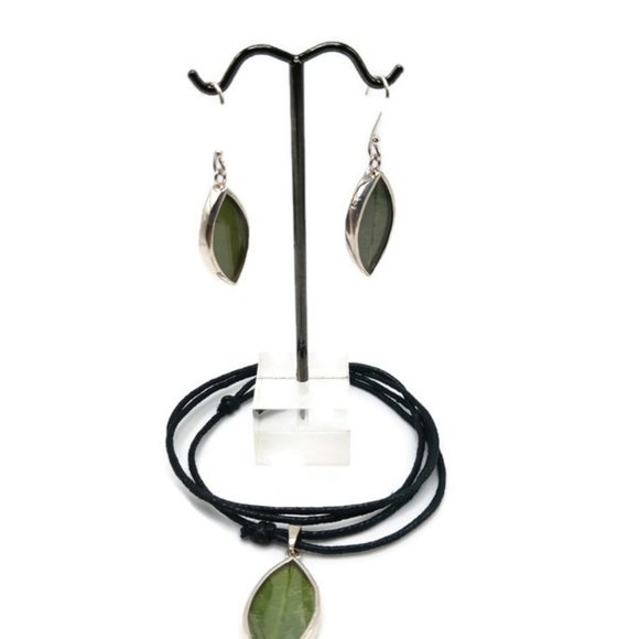 Natural Coca Leaf Necklace and Earrings Set in 950 Sterling Silver